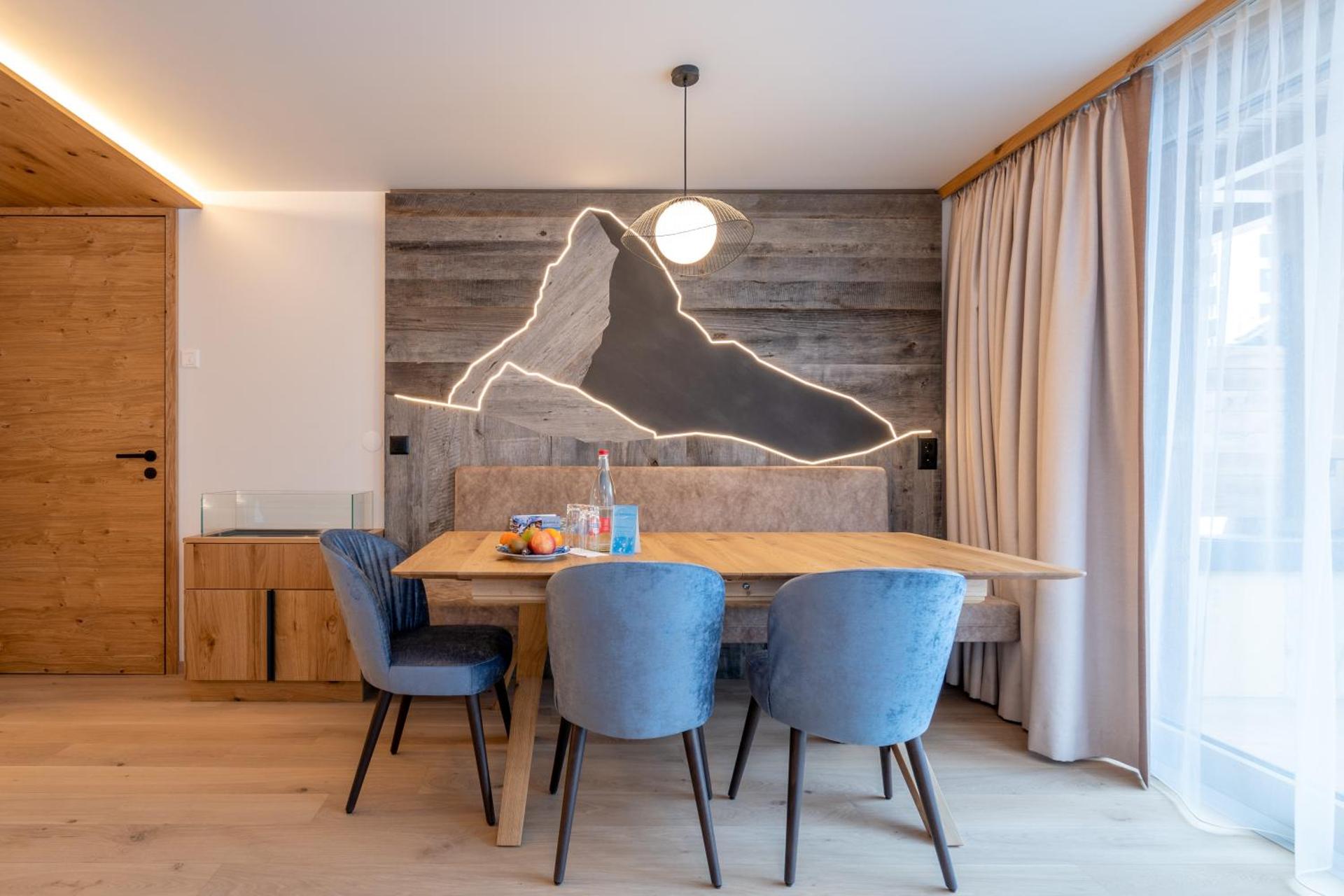 Apartment with Matterhorn View - Photo 3