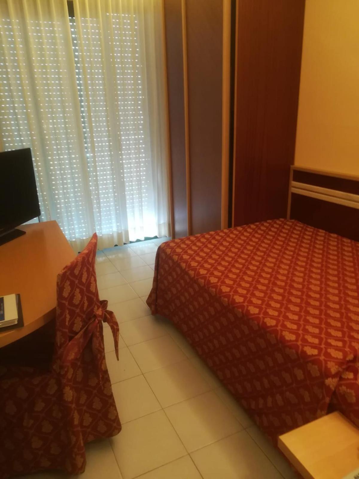 Superior Single Room - Photo 2