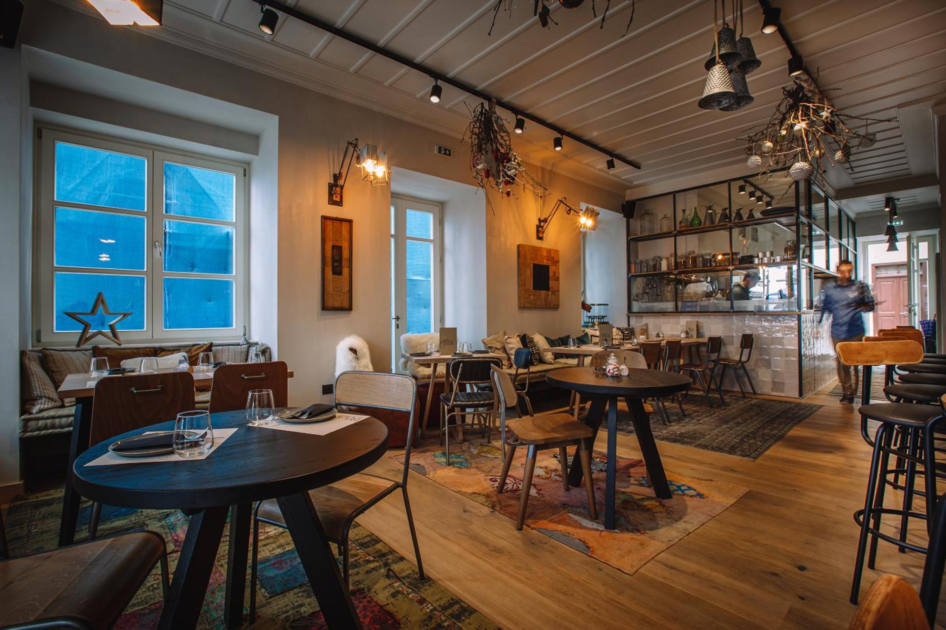 Amymone and Adiandi - Photo 13