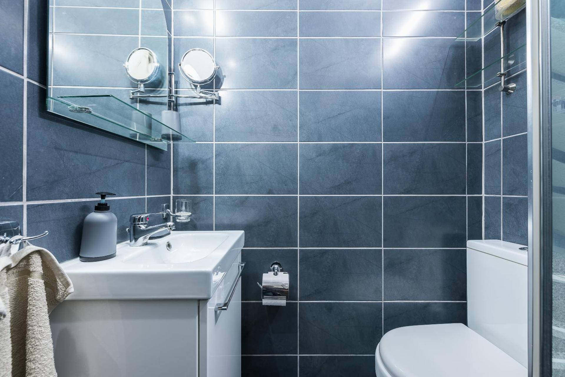 Amazing Apartment Pallini - Near Airport & Metro - Photo 37