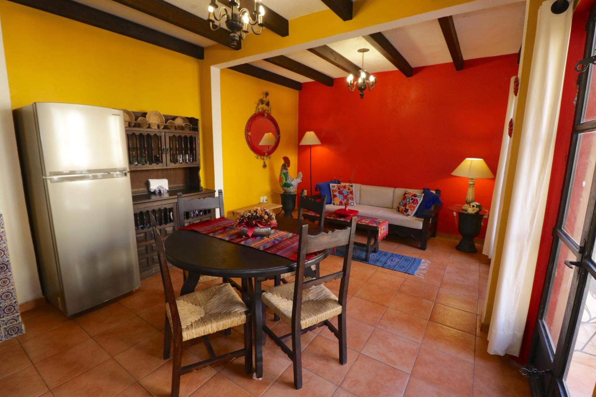 Casa Mia Suites - Photo 19