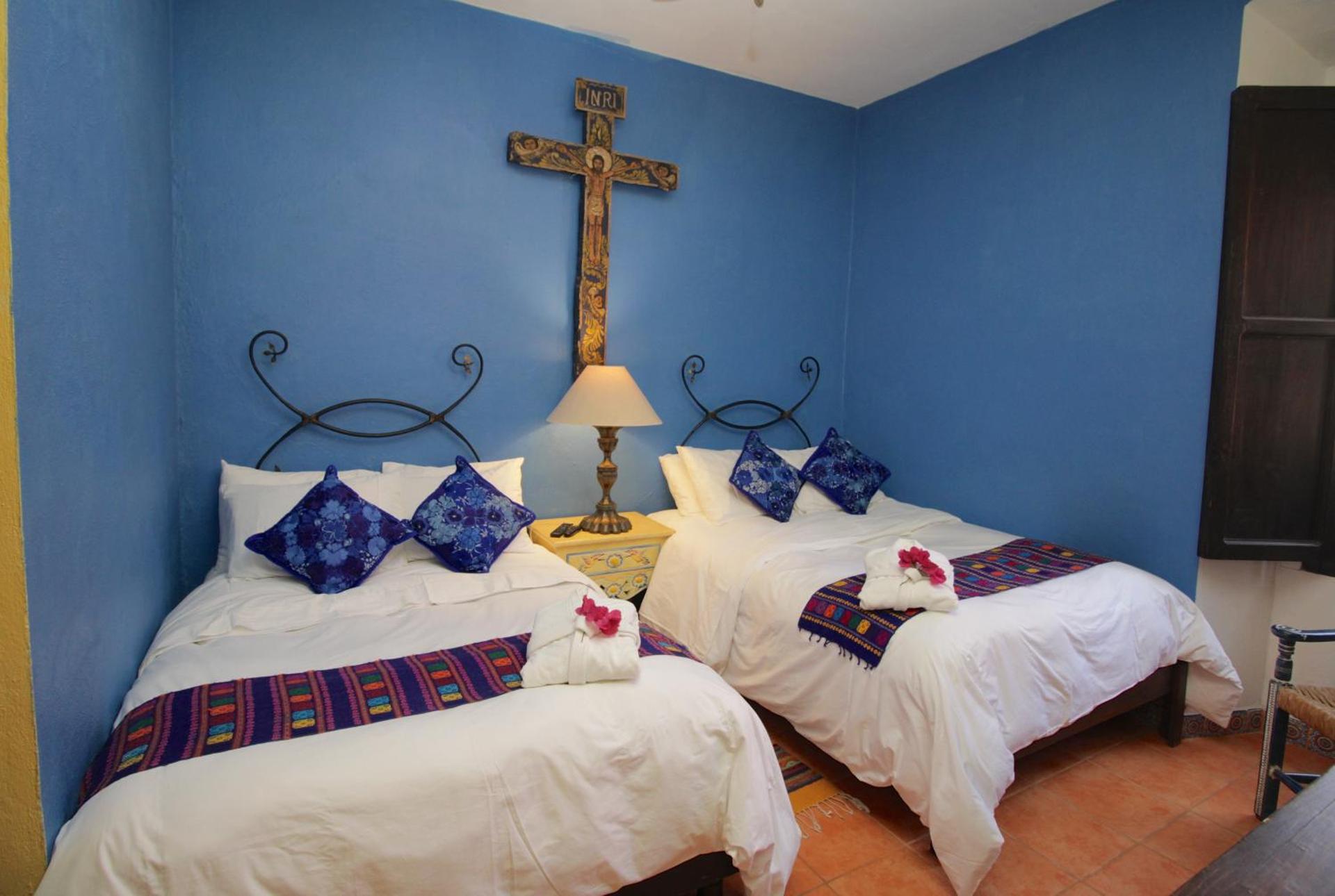 Casa Mia Suites - Photo 18