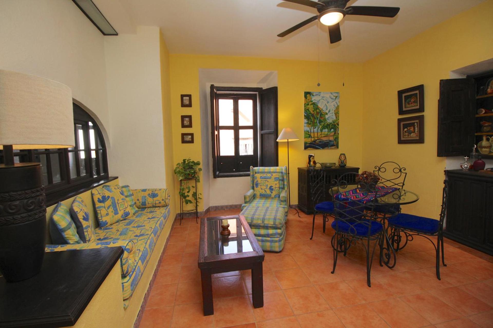 Casa Mia Suites - Photo 22