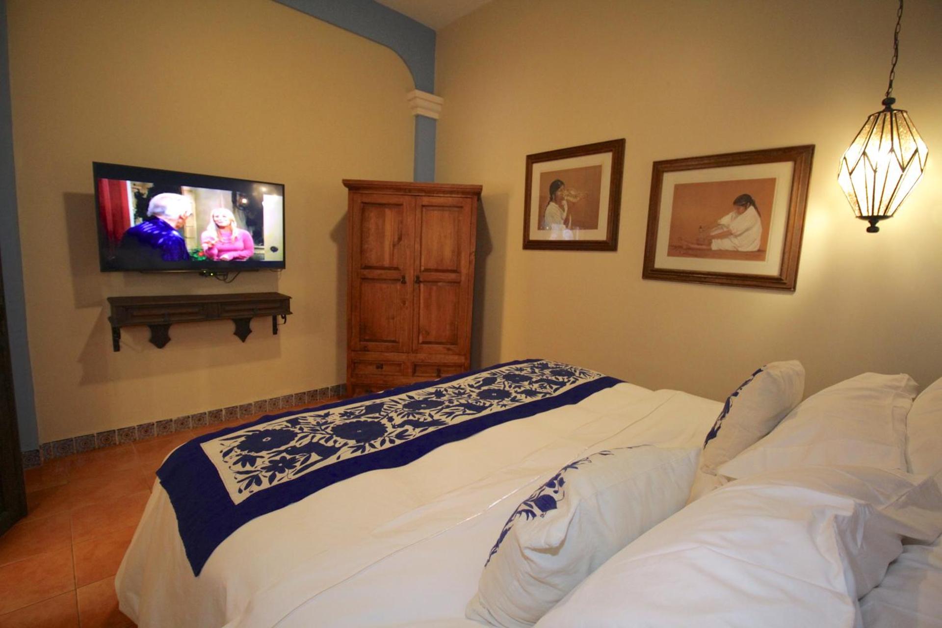 Casa Mia Suites - Photo 14