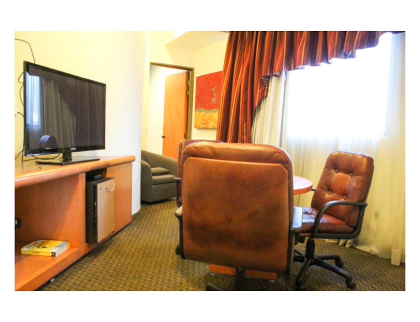 Hotel Mandarin Carton - Photo 24
