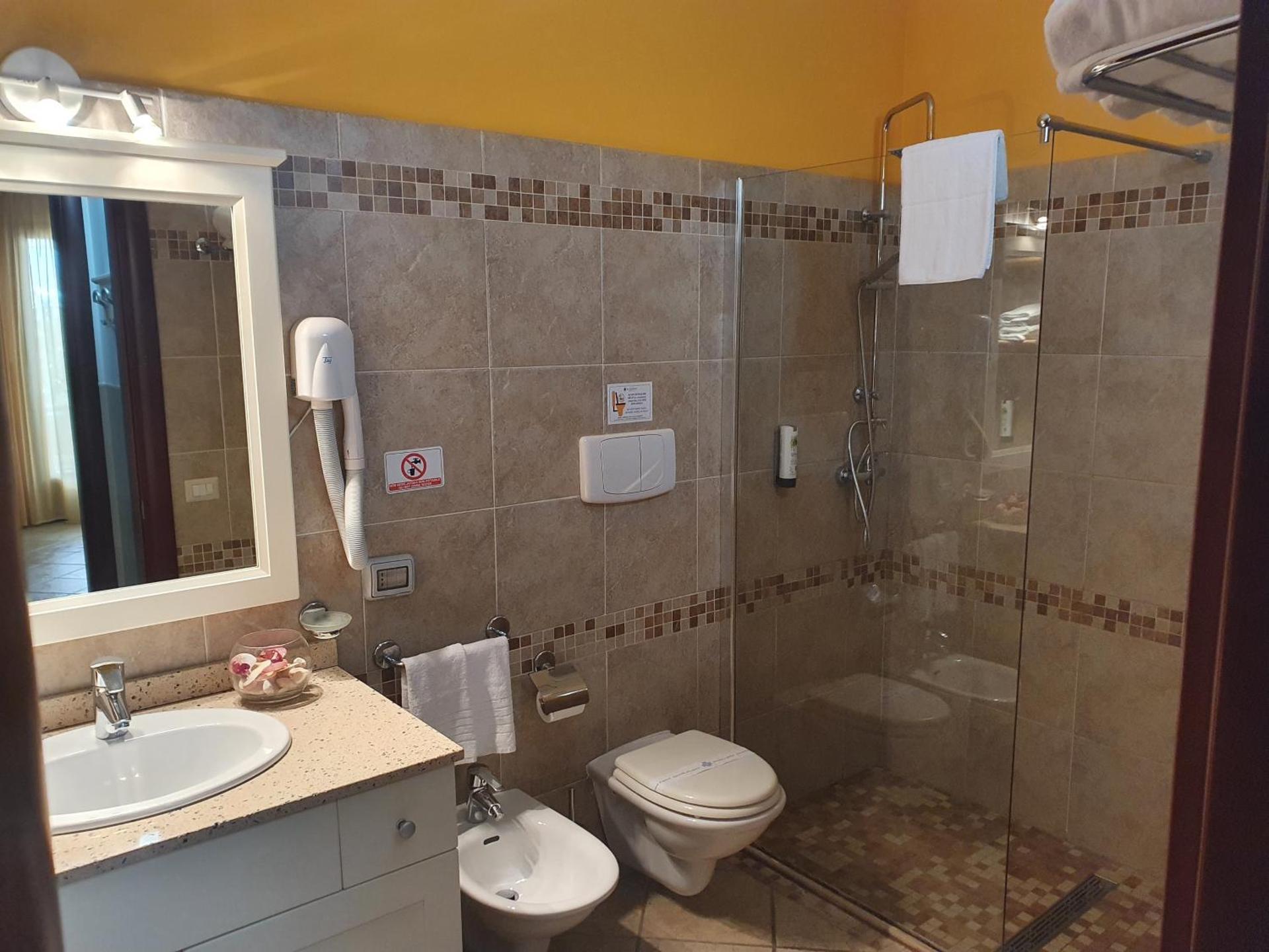 La Casarana Wellness Ecoresort - Photo 16