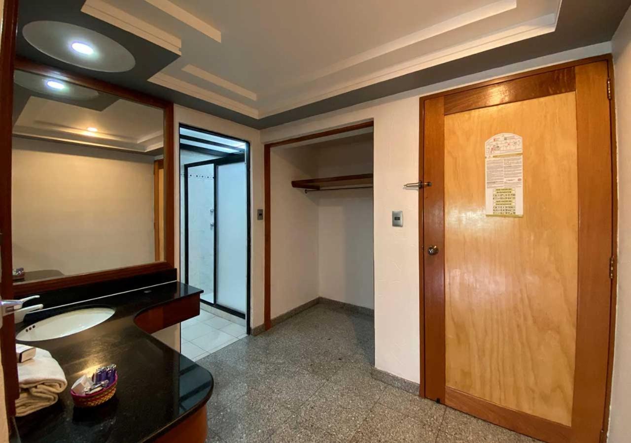 Hotel Escala Siglo XXI - Photo 8