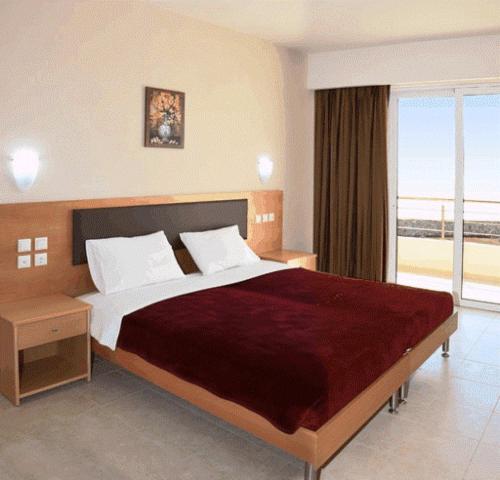 Emerald Hotel - Photo 11