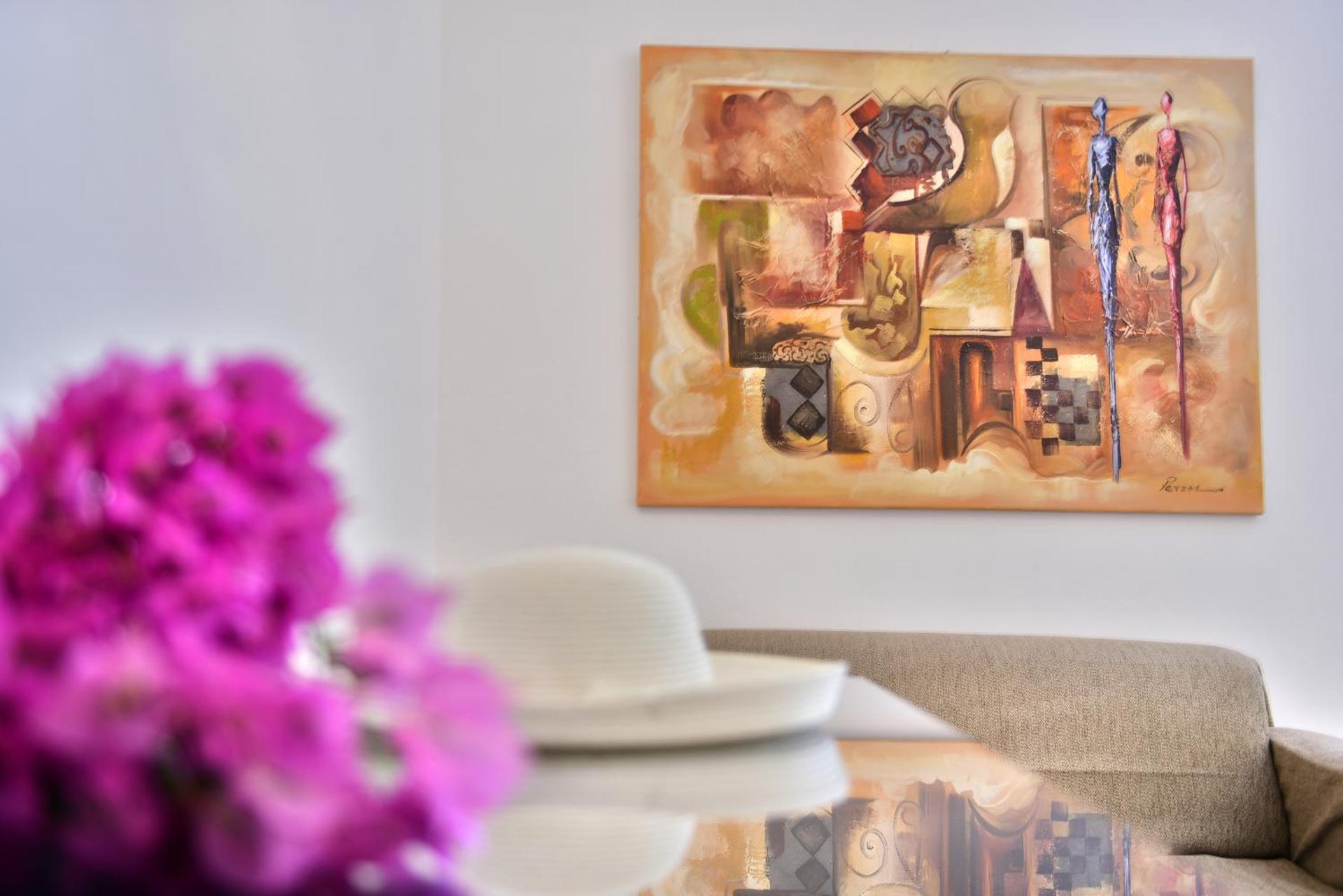 Mistral Hotel - Photo 11