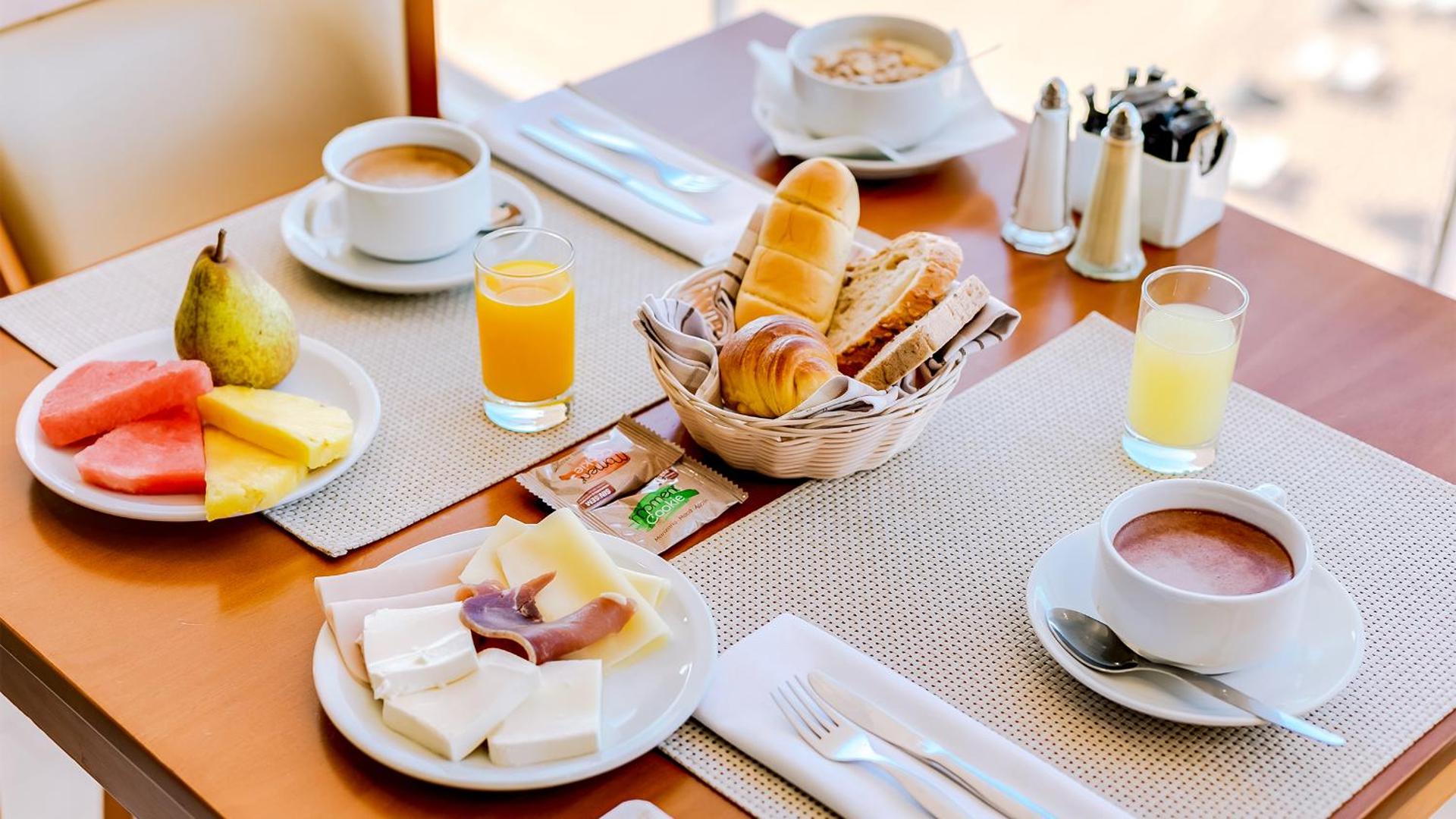Hotel Sol e Mar Albufeira - Adults Only - Photo 17