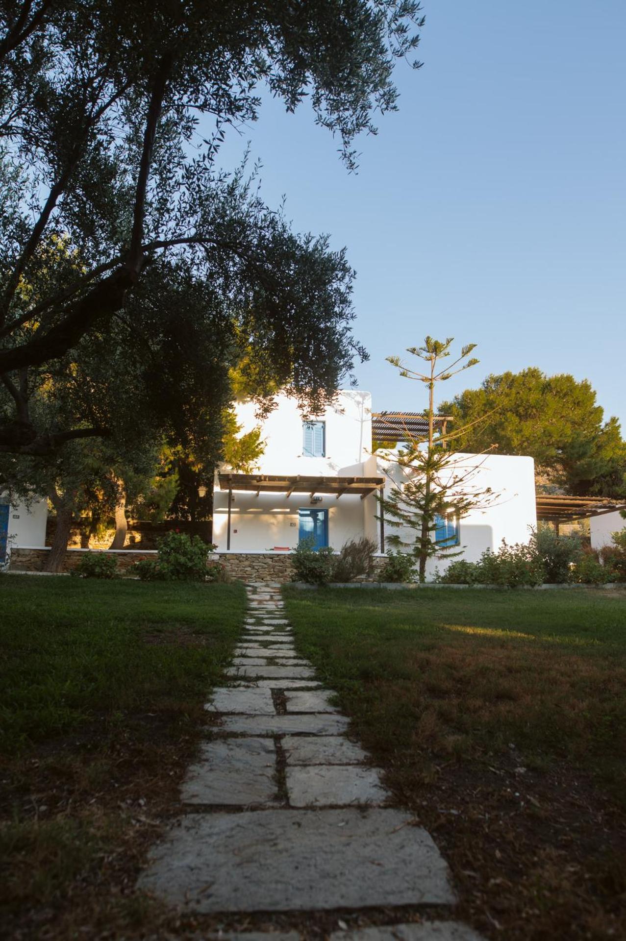 Far Out Village Hotel - Photo 23