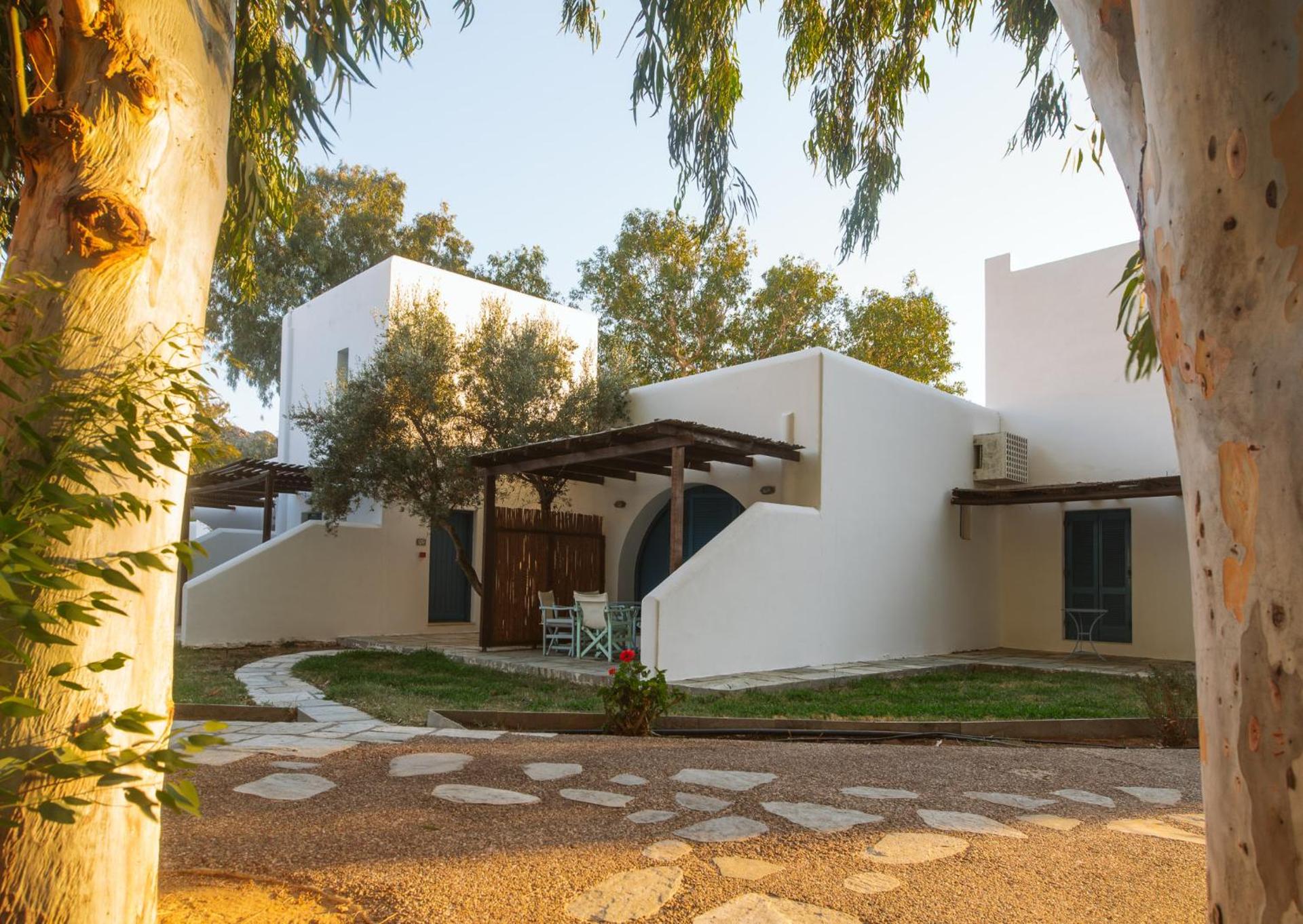 Far Out Village Hotel - Photo 18