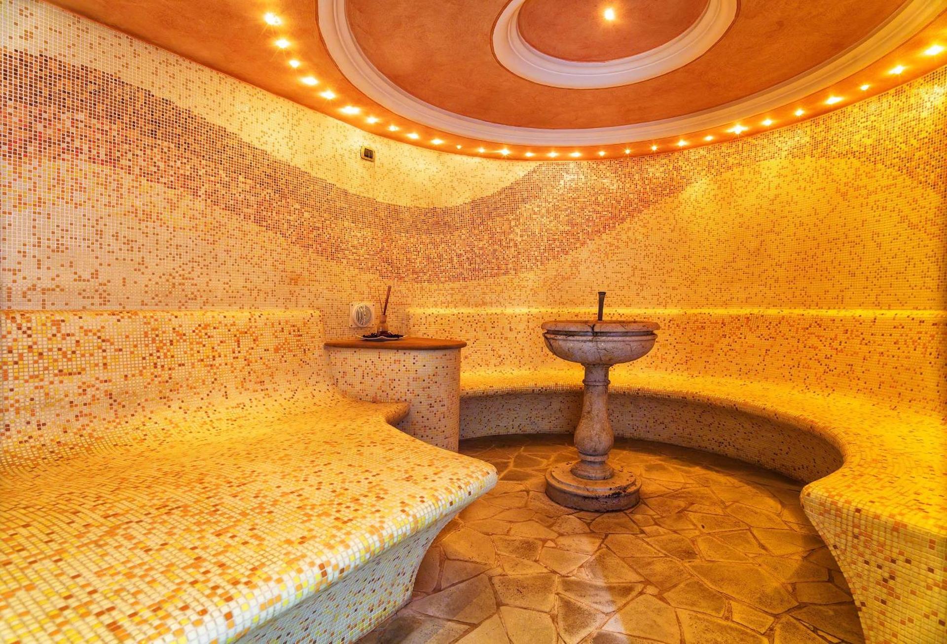 Leading Relax Hotel Maria - Photo 44