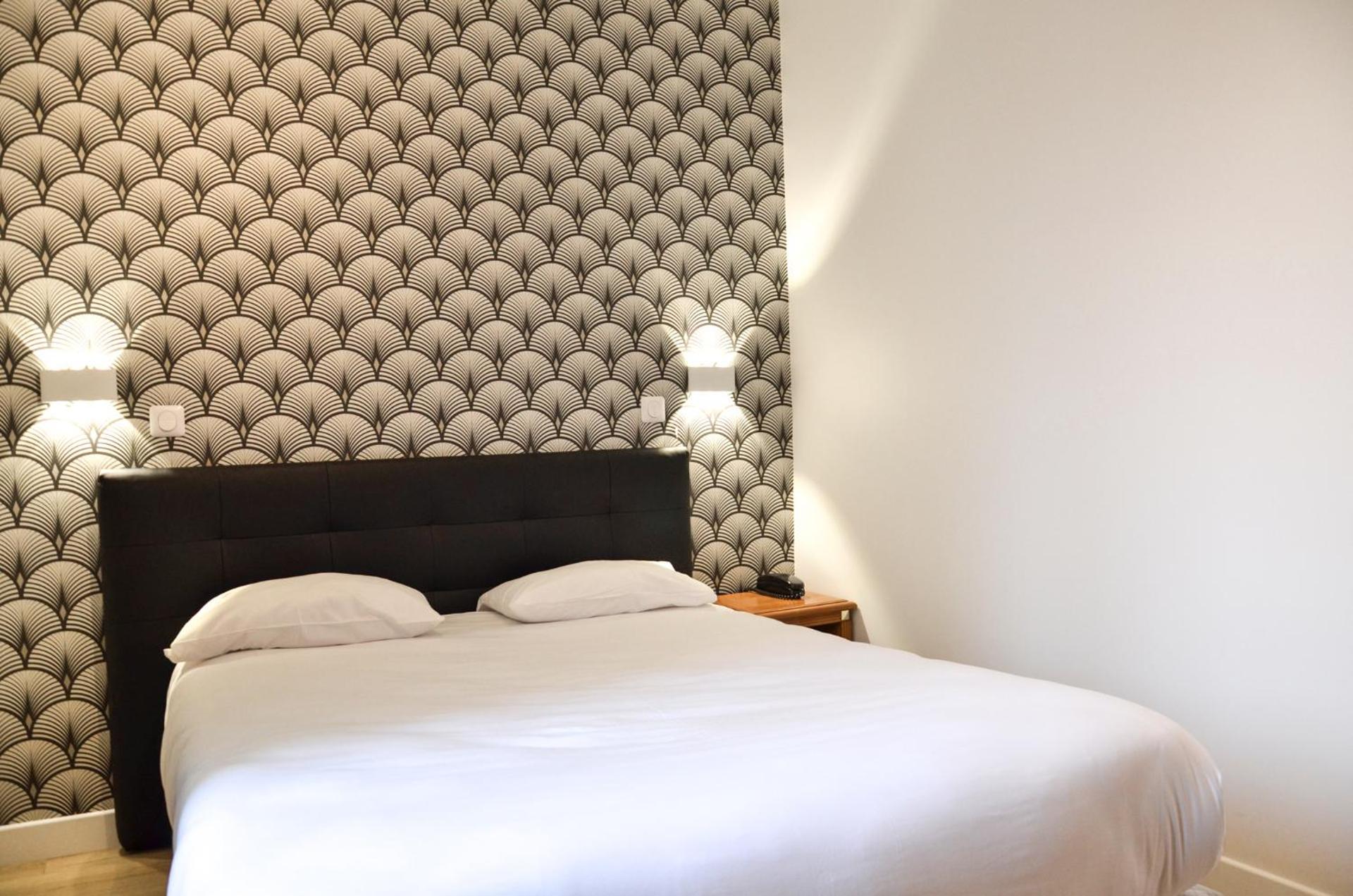 Hôtel De La Perdrix Rouge - Photo 83