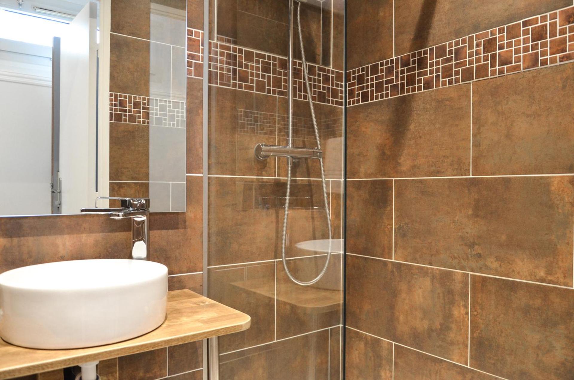 Hôtel De La Perdrix Rouge - Photo 81