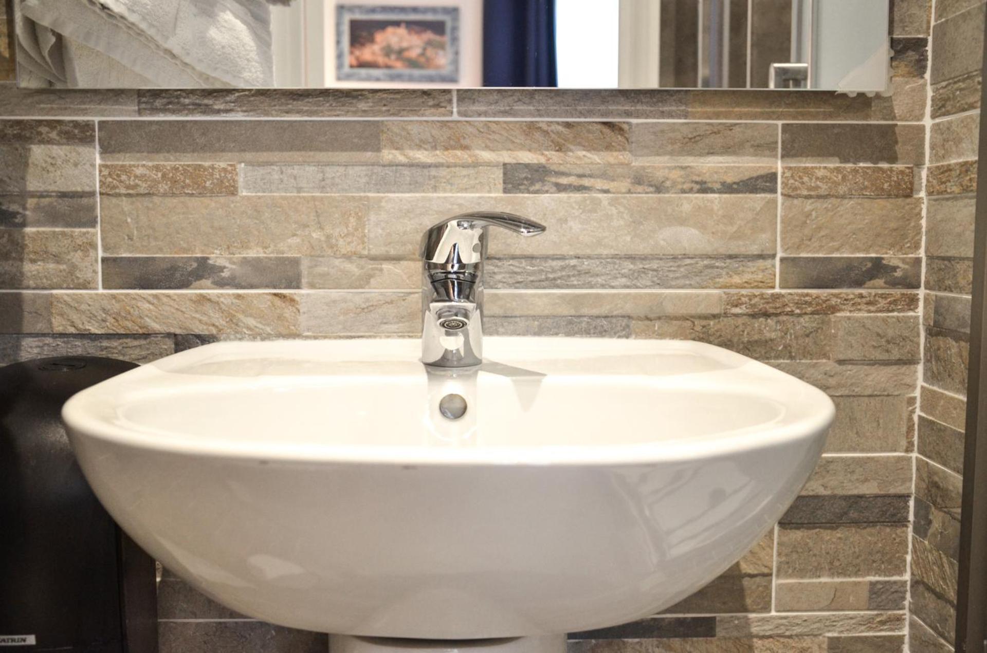 Hôtel De La Perdrix Rouge - Photo 98