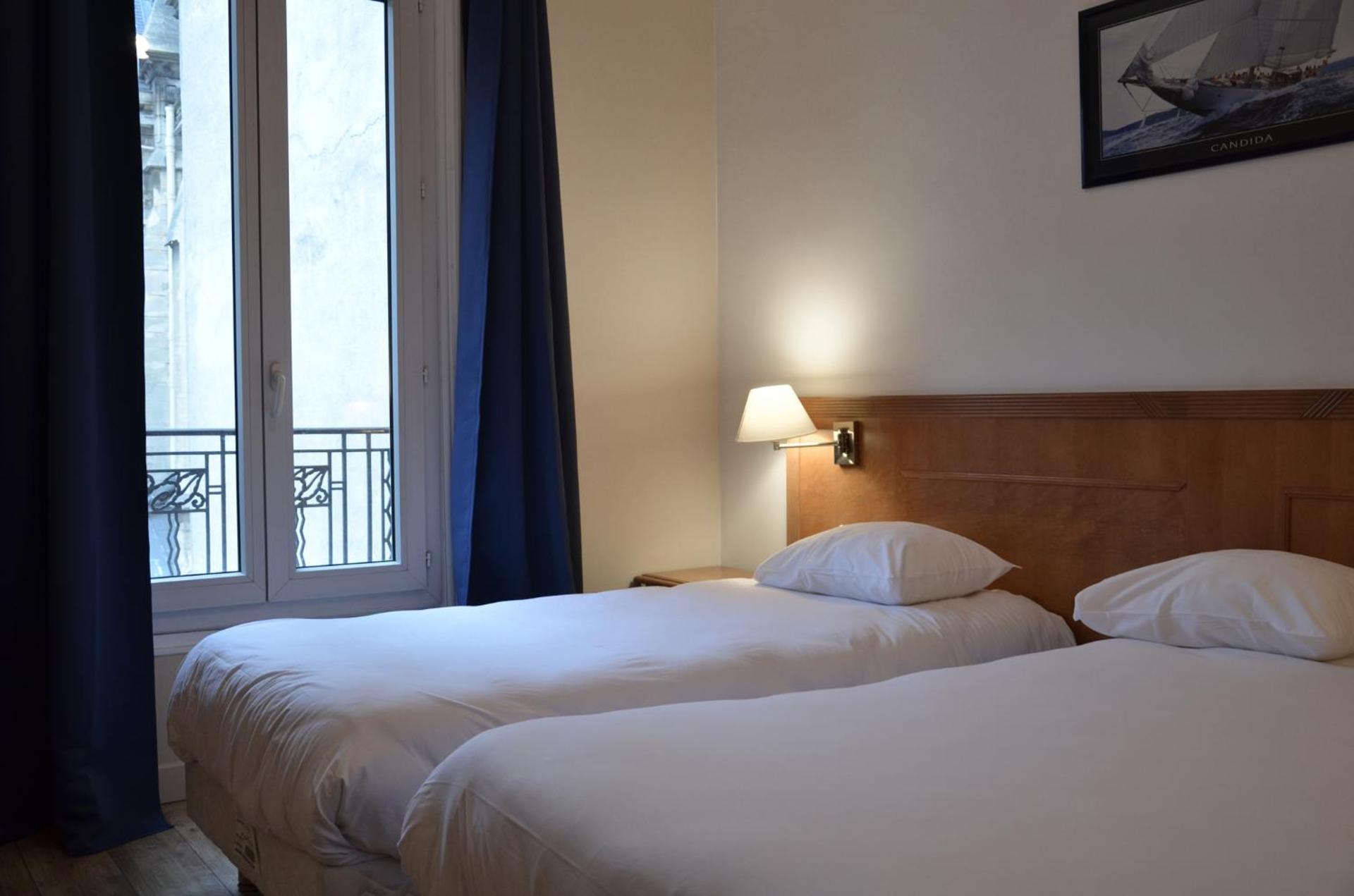 Hôtel De La Perdrix Rouge - Photo 39