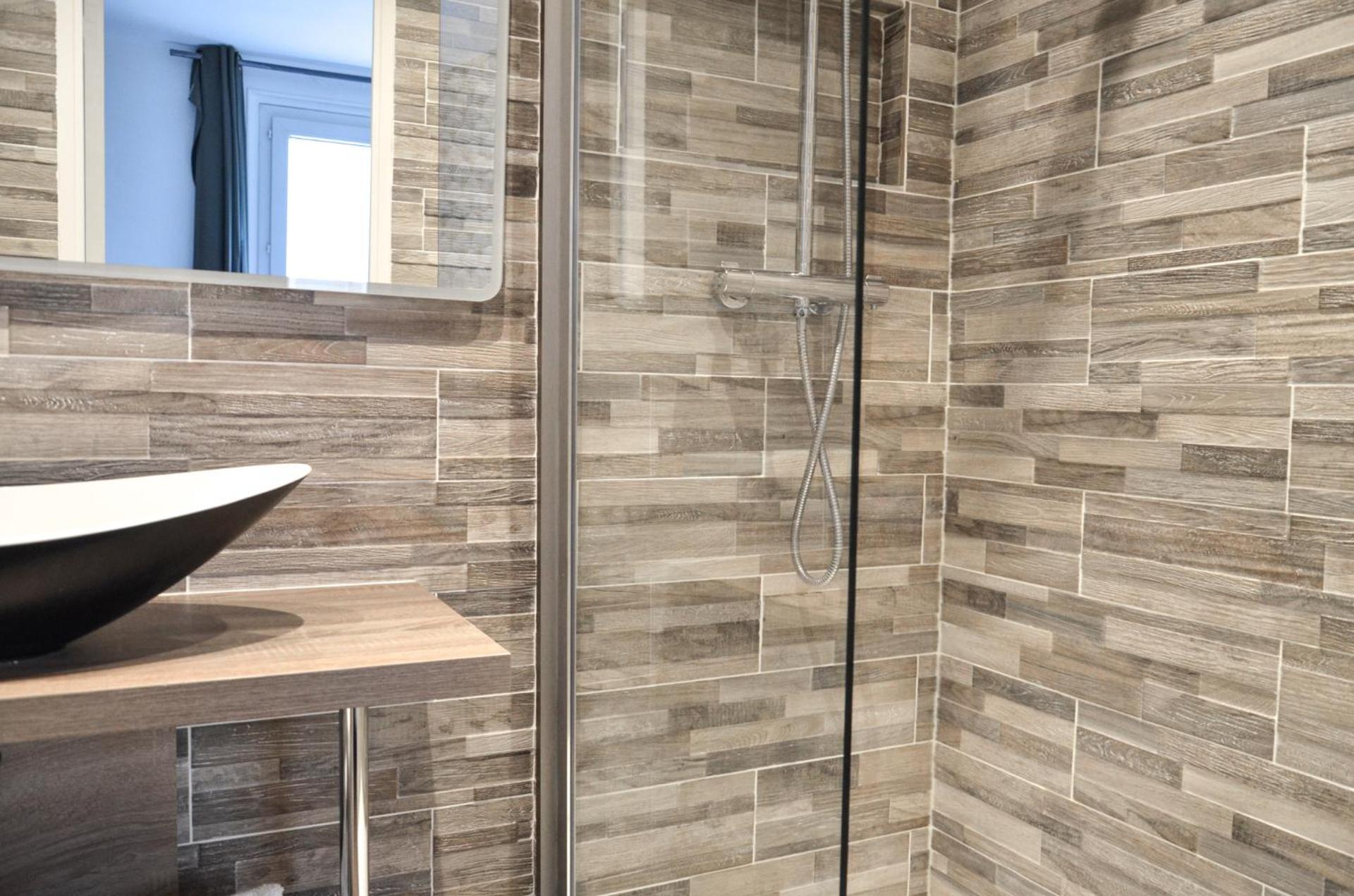 Hôtel De La Perdrix Rouge - Photo 51