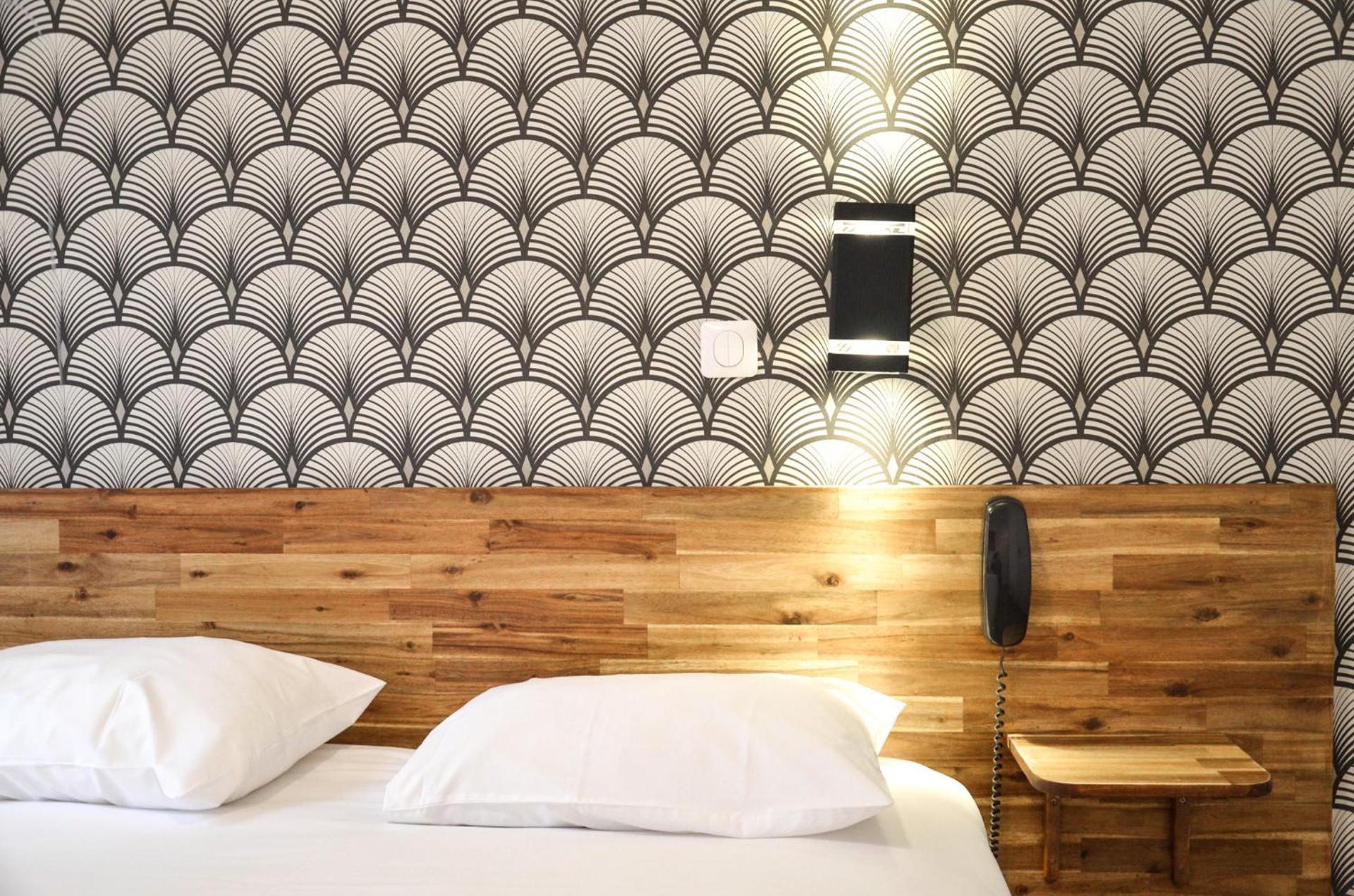 Hôtel De La Perdrix Rouge - Photo 22