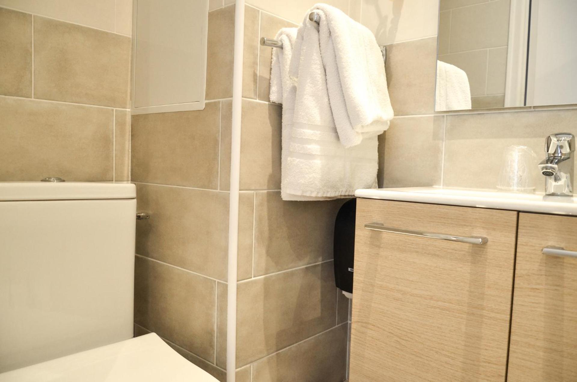 Hôtel De La Perdrix Rouge - Photo 115