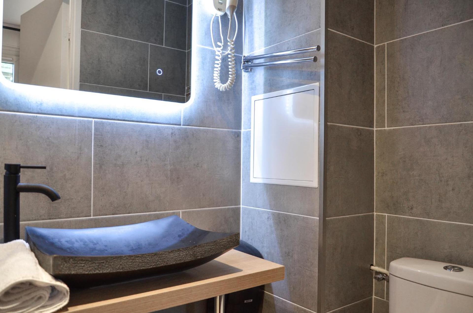 Hôtel De La Perdrix Rouge - Photo 127