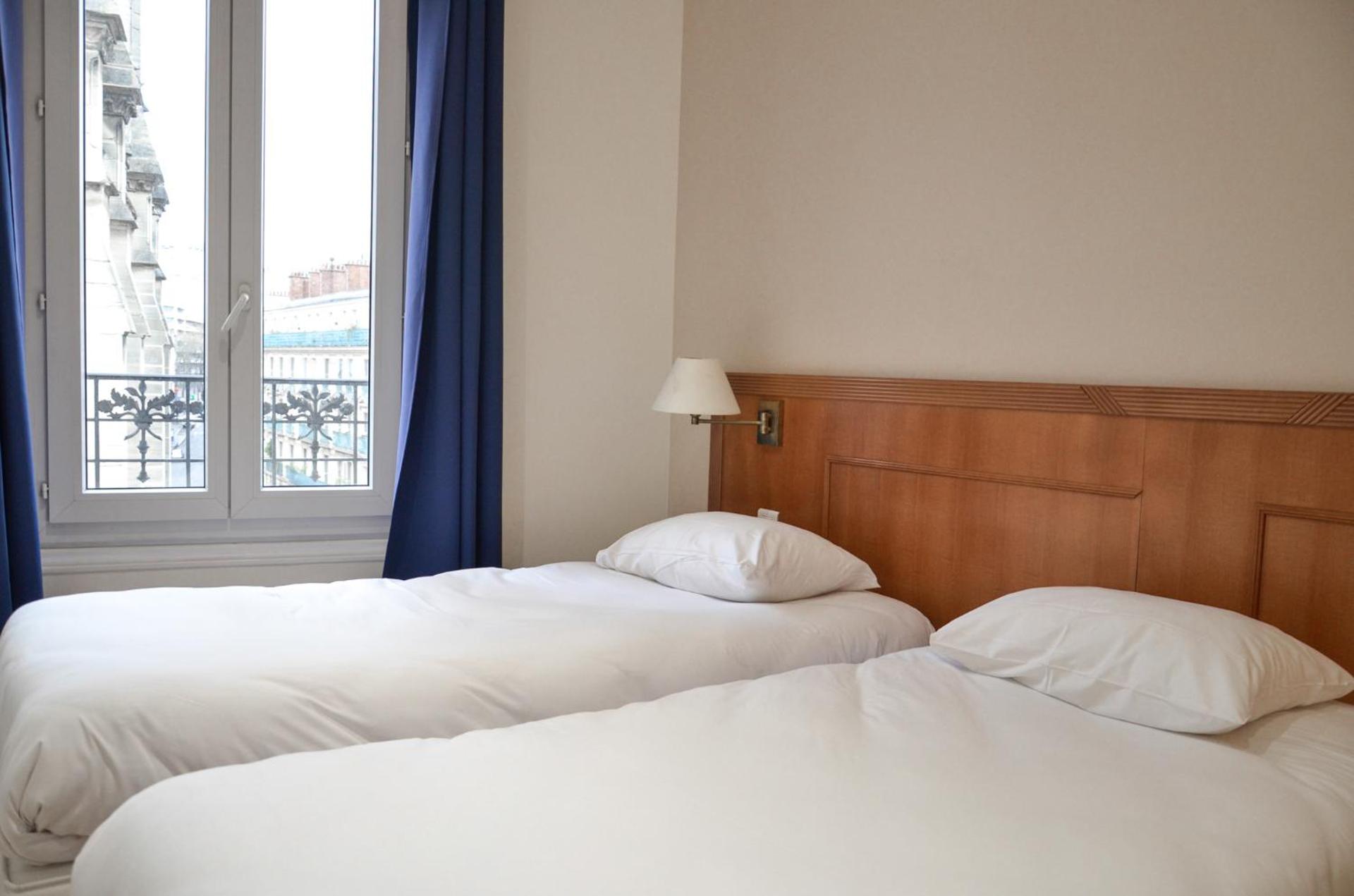 Hôtel De La Perdrix Rouge - Photo 40