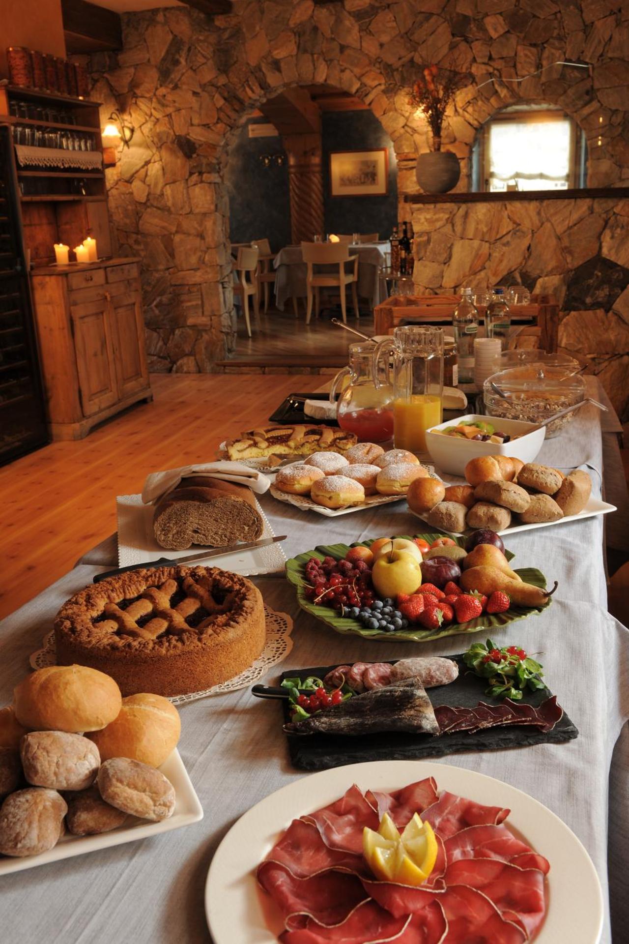 Hotel Astra - Photo 12