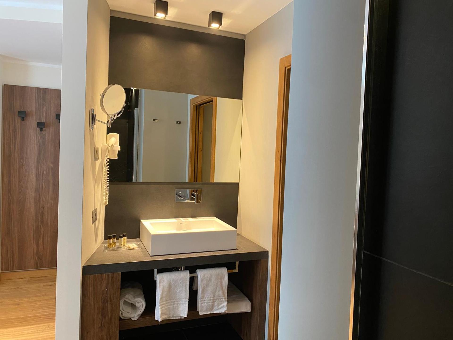Dolomeet Boutique Hotel - Photo 52