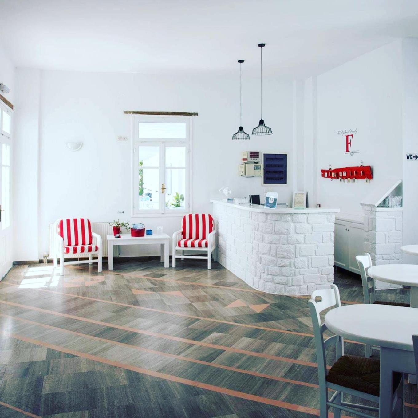 Fisilanis Beachfront Hotel - Photo 11