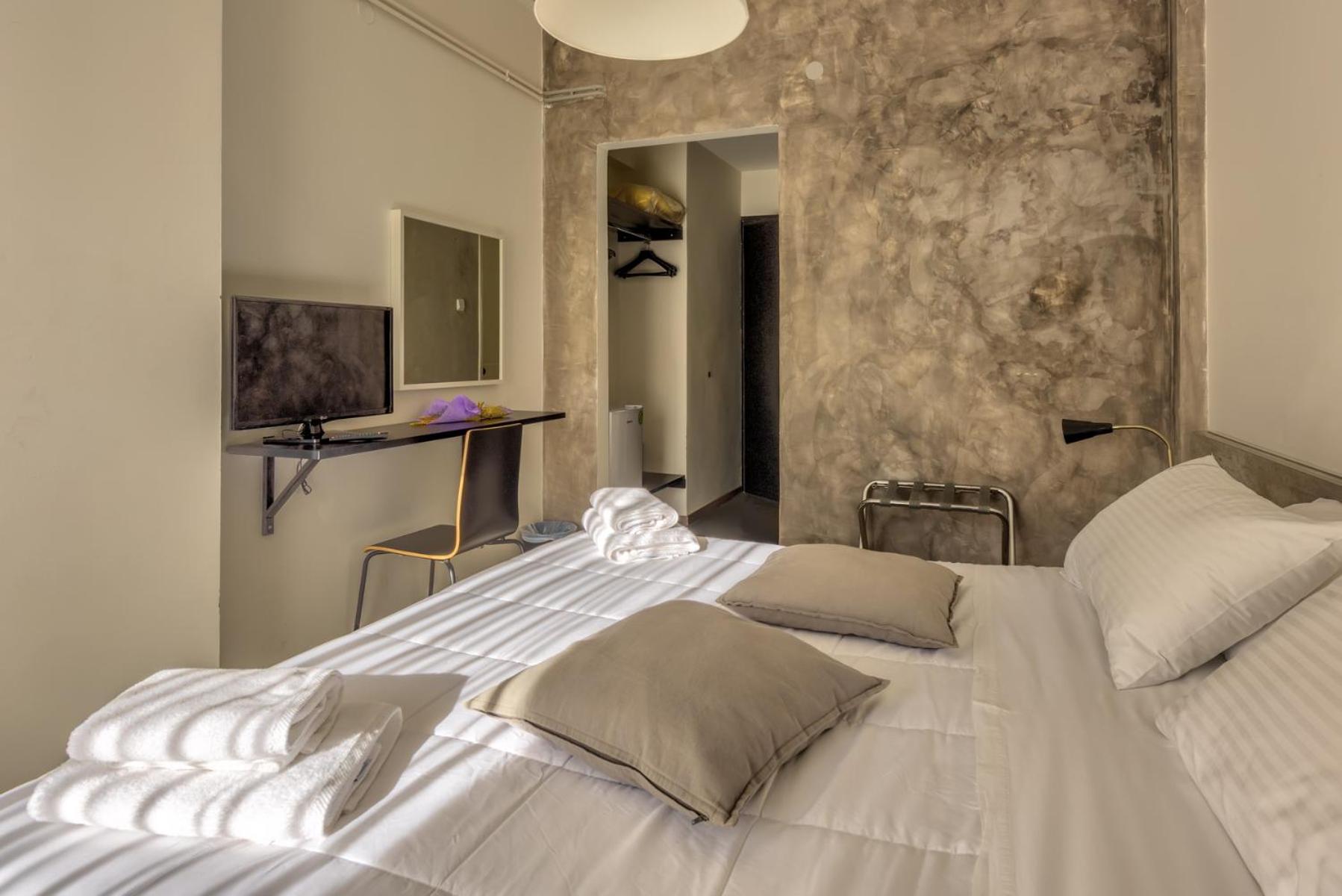 Alexios Hotel - Photo 31