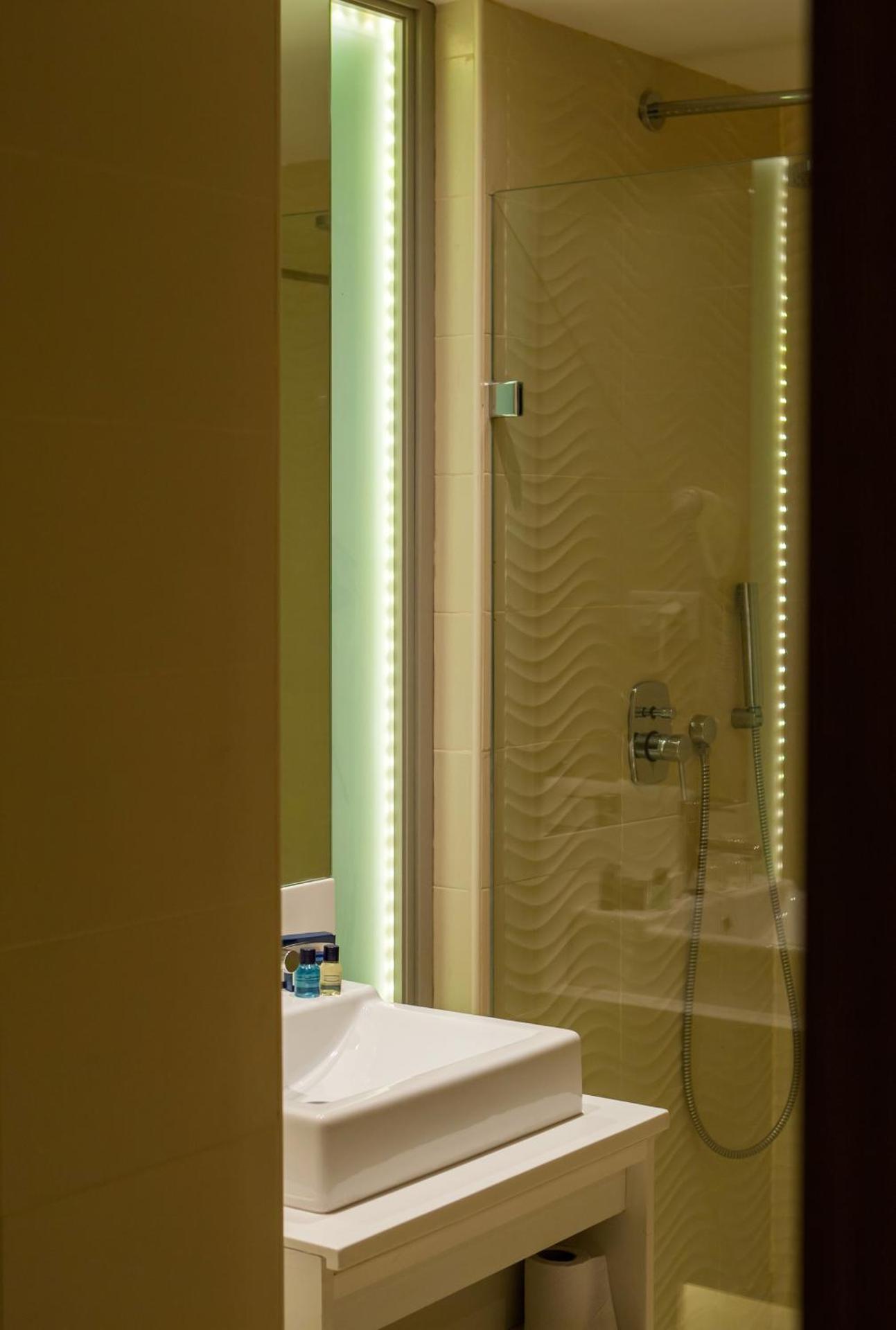 Golf Royal Hotel - Photo 26