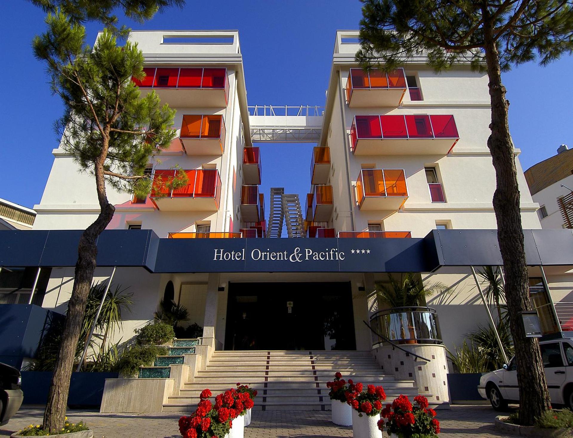 Hotel Orient & Pacific - Photo 8