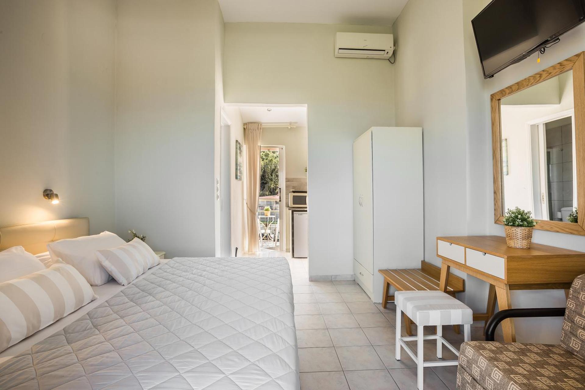 Panorama Fanari studios and apartments - Photo 92