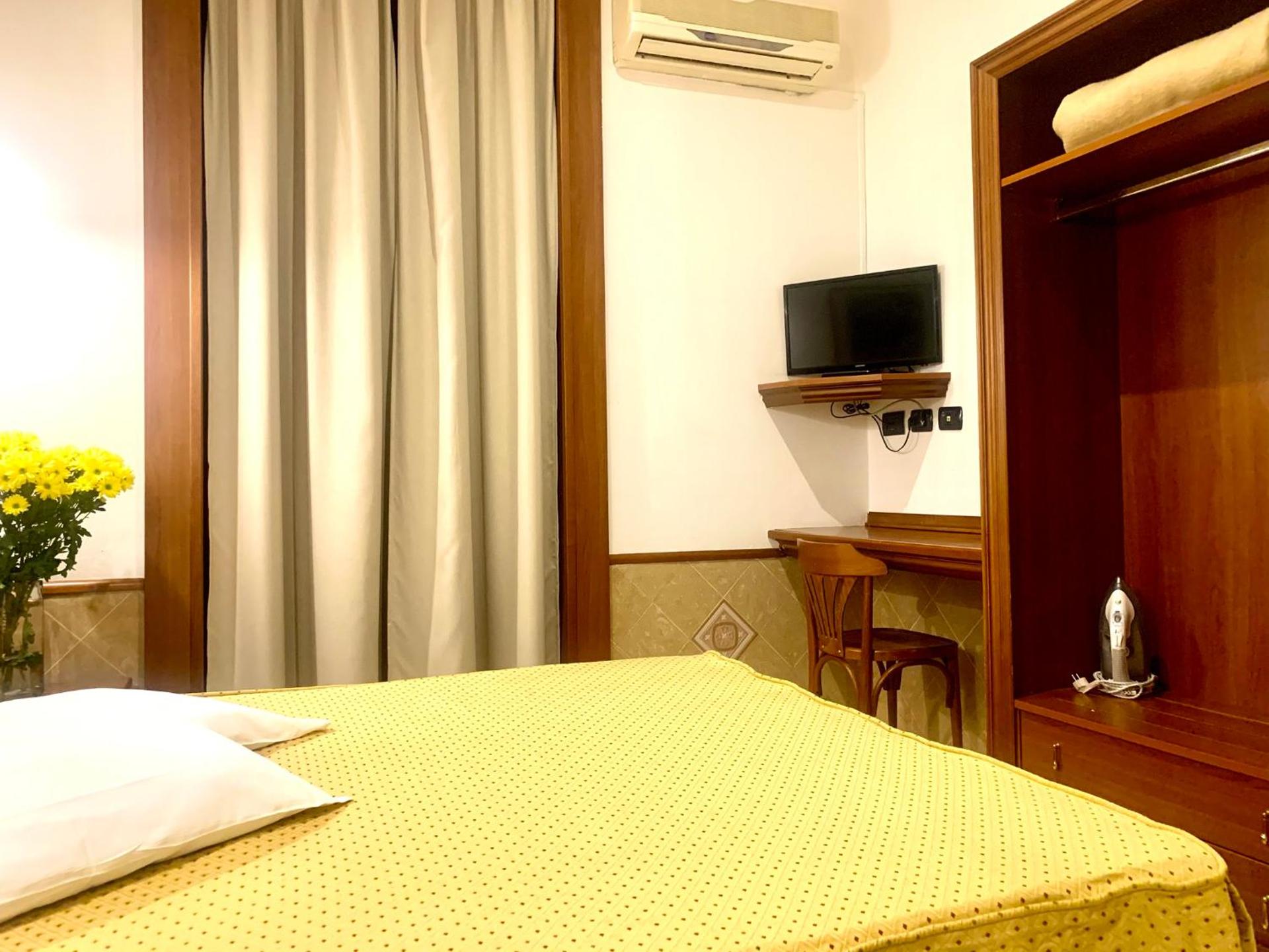 Hotel Astrid - Photo 53