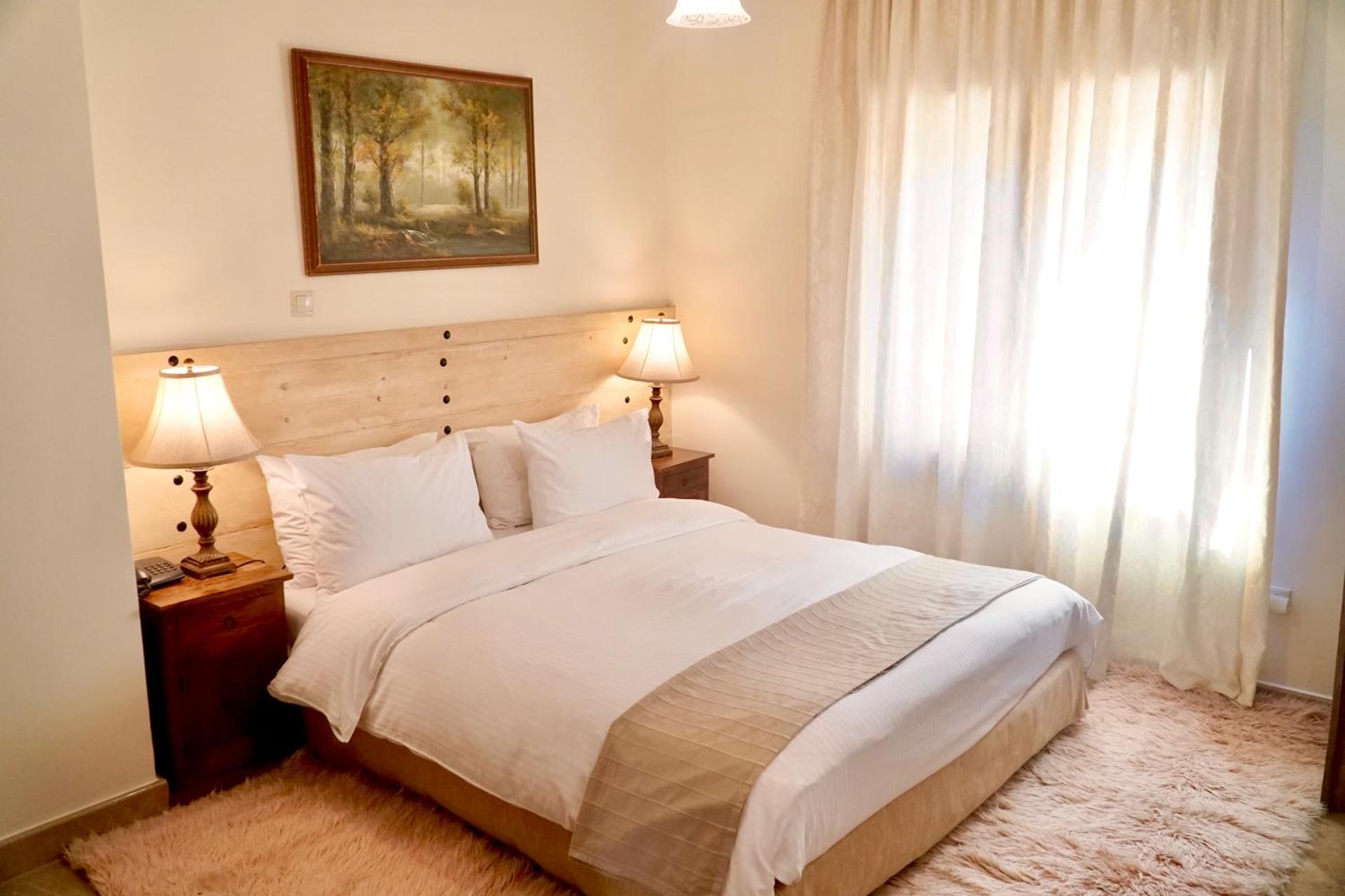 Xenonas Iresioni - Photo 64