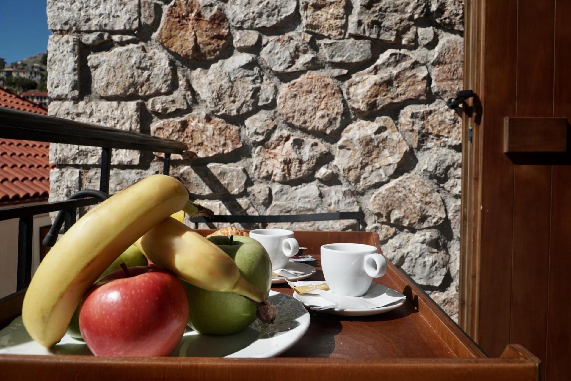 Xenonas Iresioni - Photo 18