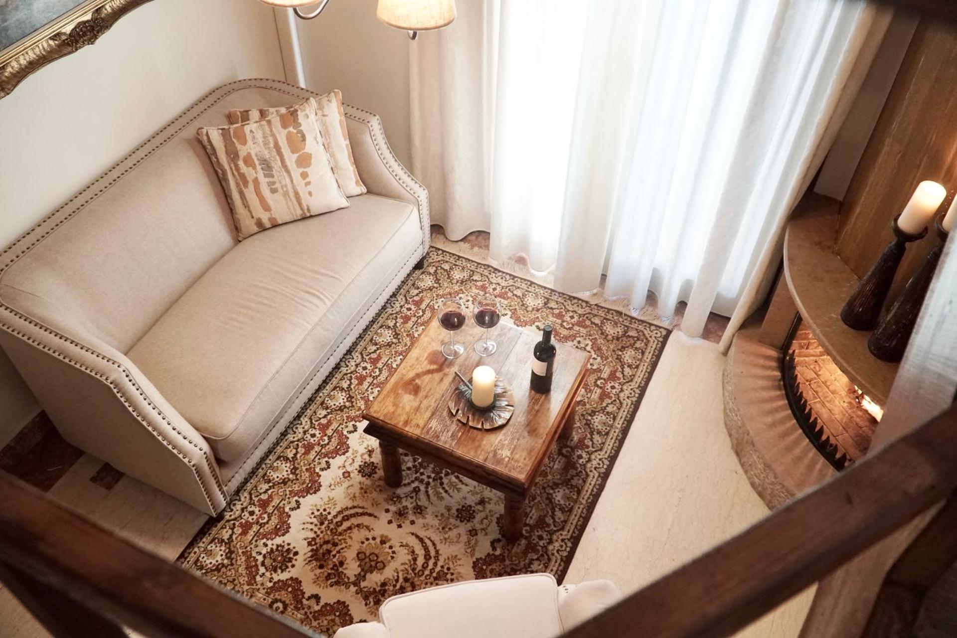 Xenonas Iresioni - Photo 69