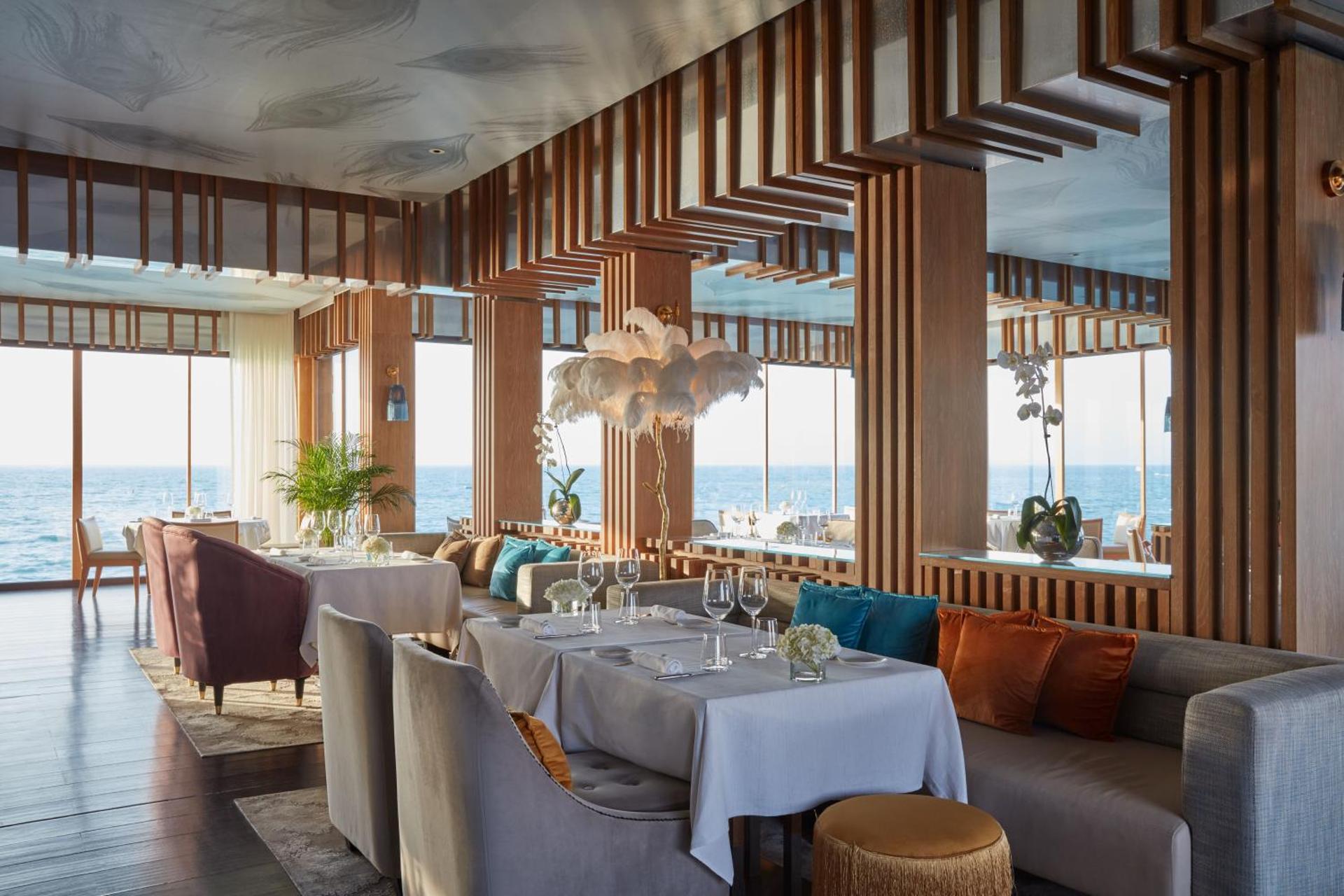 Jumeirah Al Qasr Dubai - Photo 11