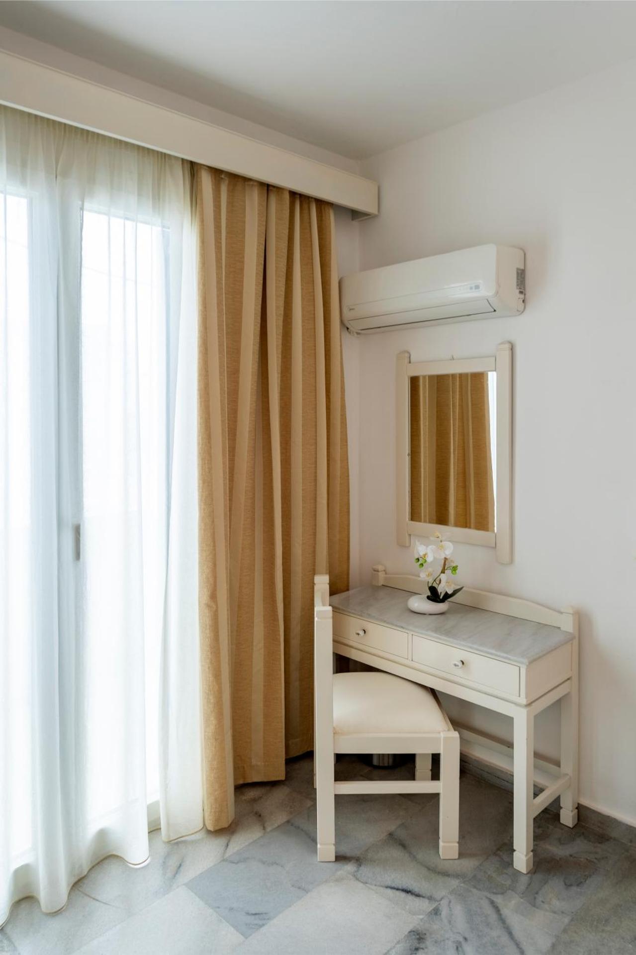 Hotel Aegeon - Photo 46