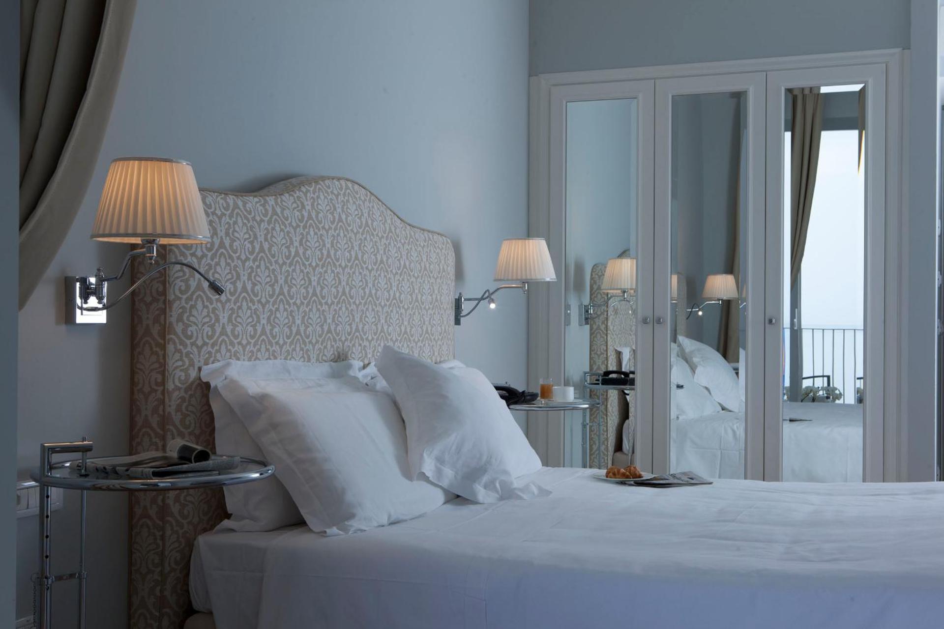 Hotel Riviera & Maximilian's - Photo 6