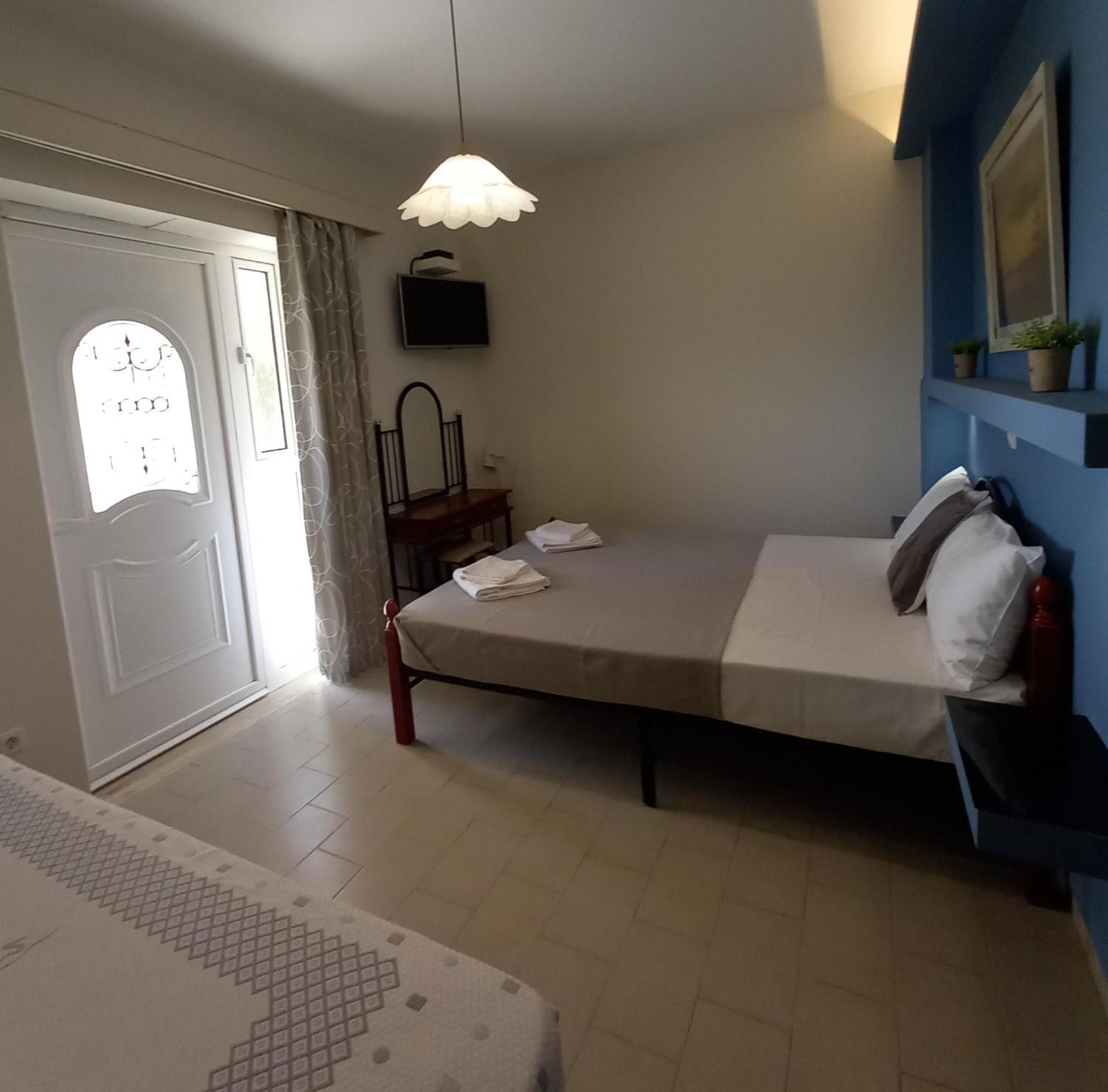 Stefanos Studios - Photo 28