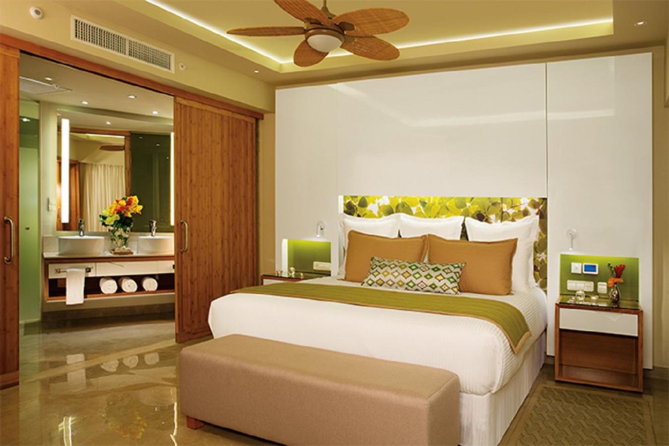 Preferred Club Master Suite Ocean Front 