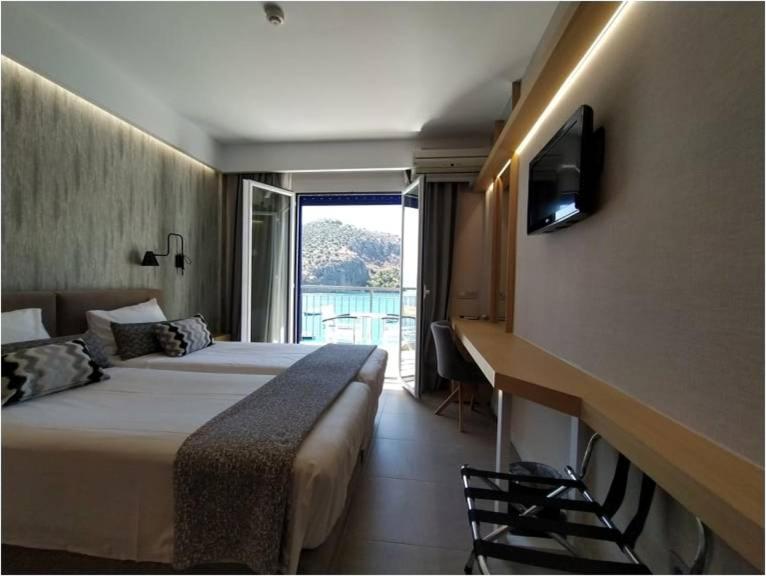 Minoa Hotel - Photo 20