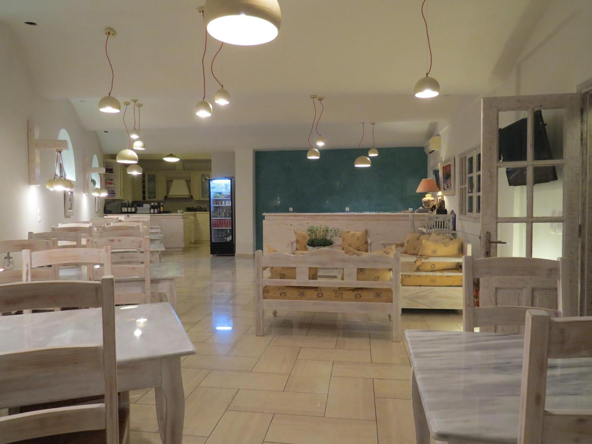 Villa Manos Hotel - Photo 83