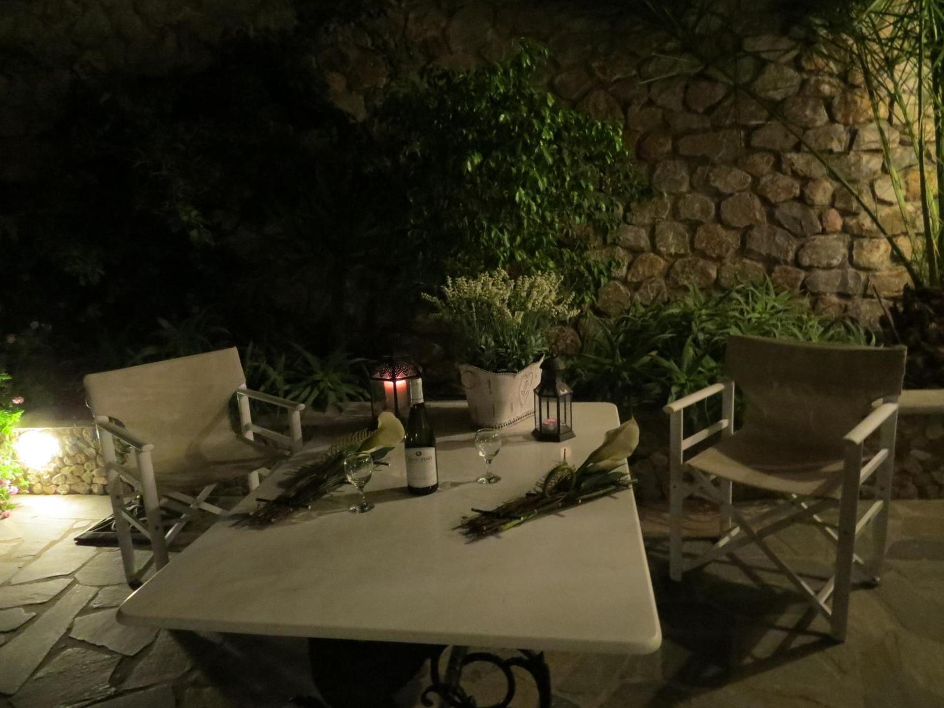 Villa Manos Hotel - Photo 9