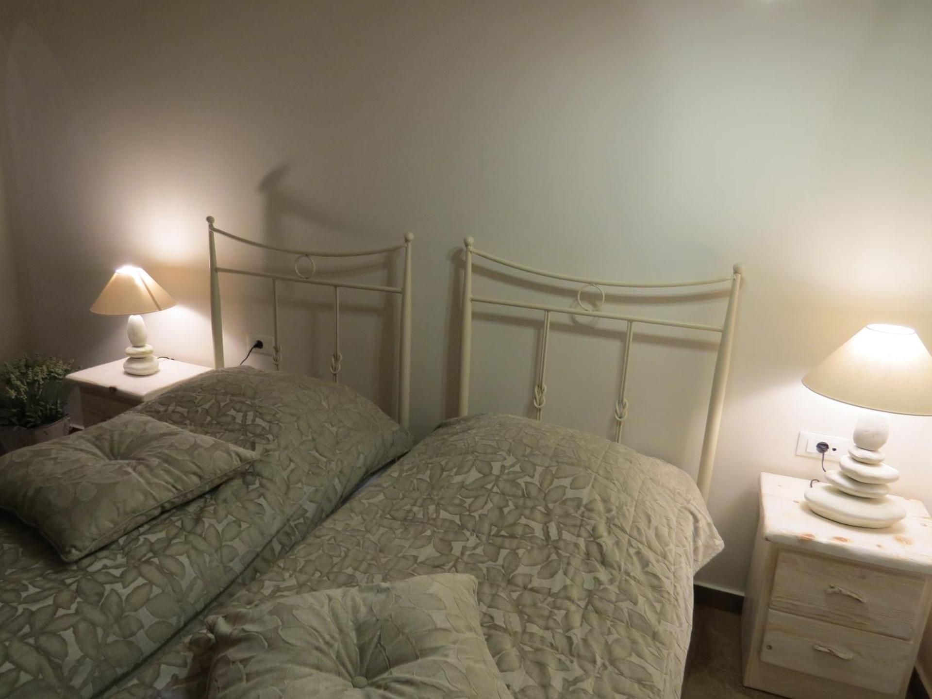 Villa Manos Hotel - Photo 10