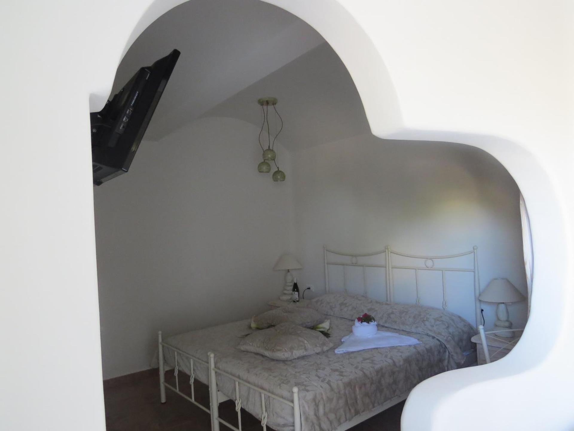 Villa Manos Hotel - Photo 91