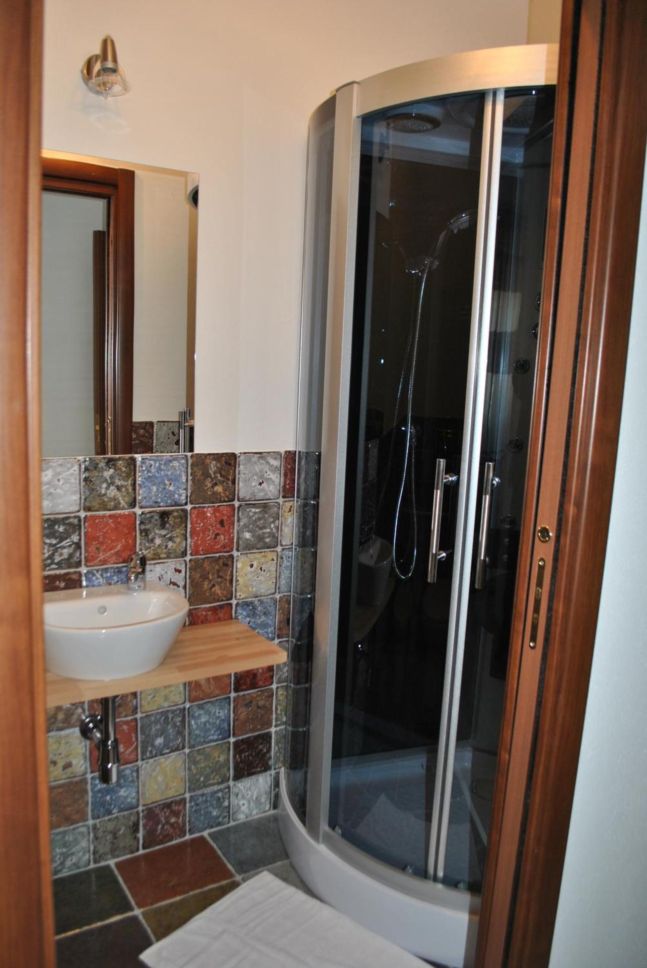 Raxul Room - Photo 18