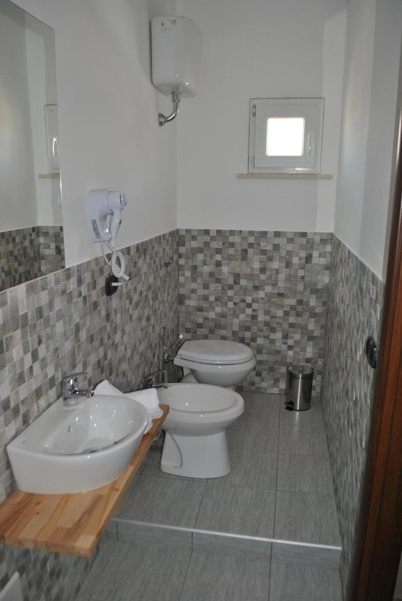 Raxul Room - Photo 15