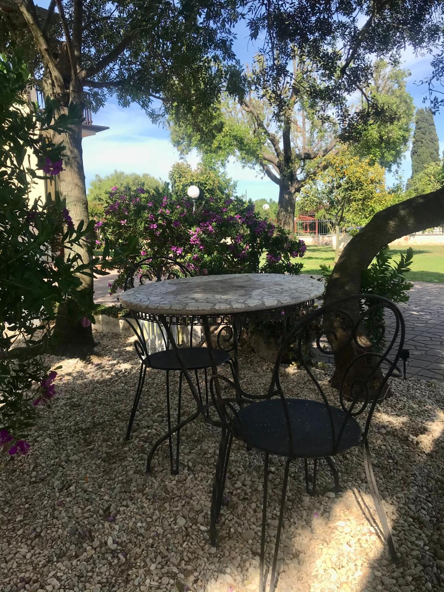 I Lecci Guesthouse - Photo 191